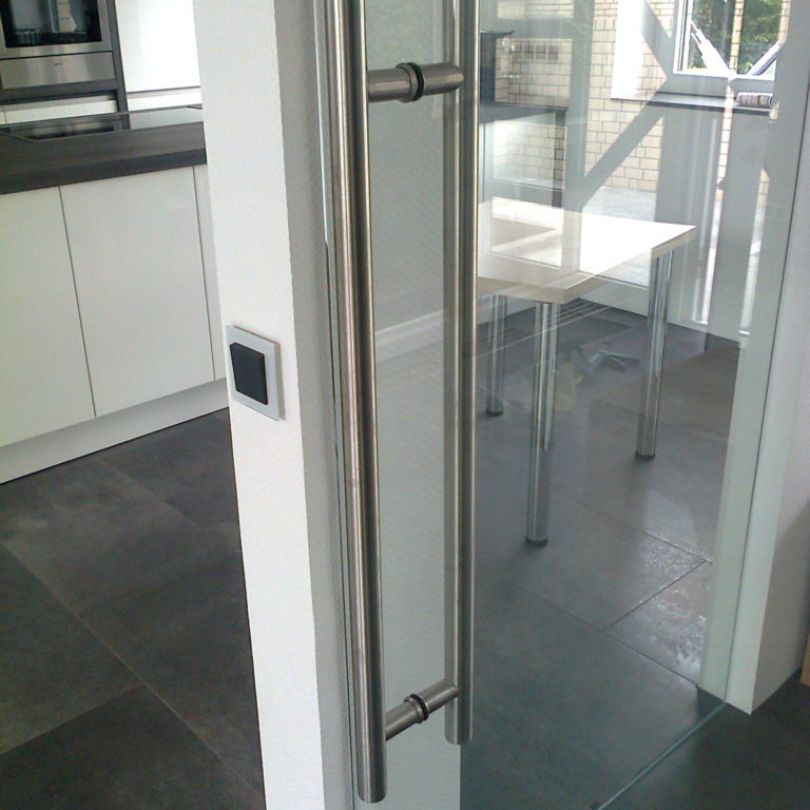 Ganzglastüren und Beschläge